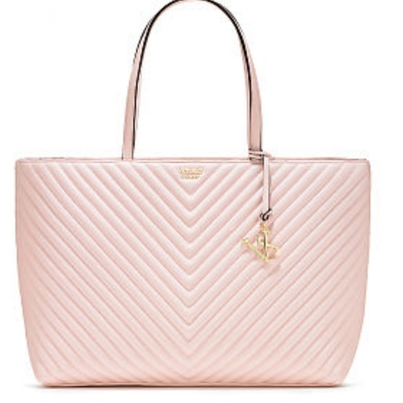 Victoria's Secret Handbags - BEAUTIFUL VICTORIA SECRET TOTE